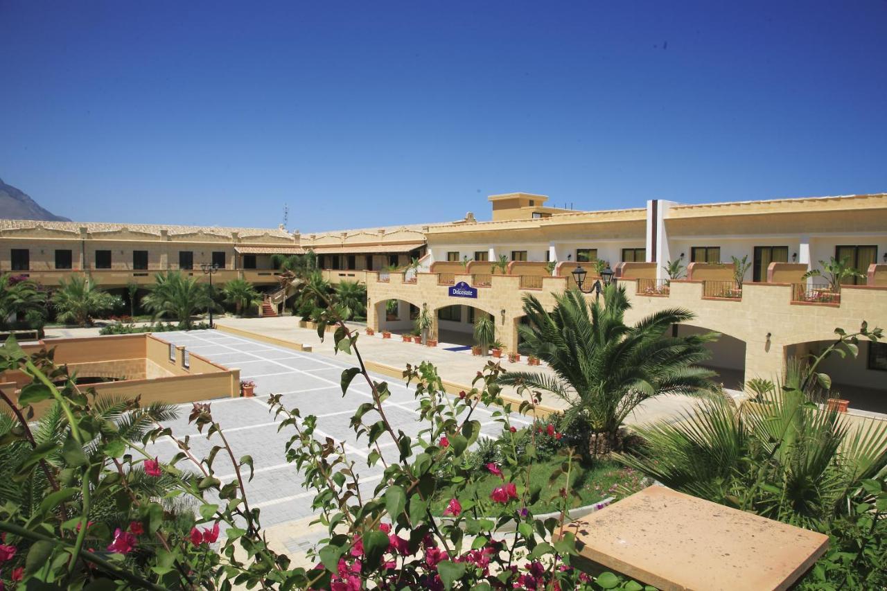 Dolcestate Hotel -Club Campofelice Di Roccella Exterior photo